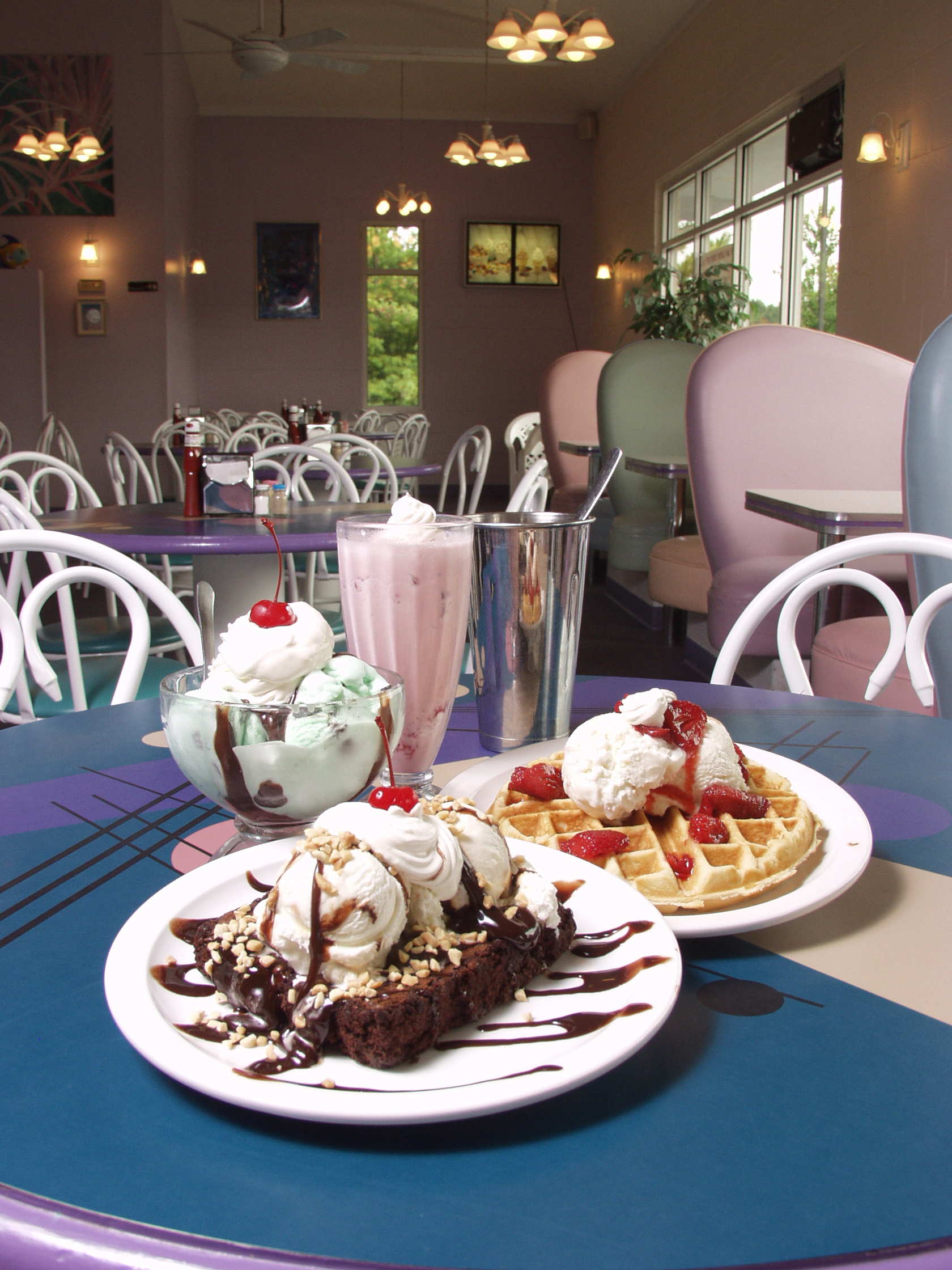 Featuring $5.95 Team Specials, Breakfast, Lunch, Dinner Menus and Tournament Concessions and FREE Ice Cream!